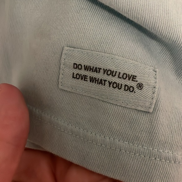 Life Is Good "Keep It Simple" Wine and Flip Flops V-neck Tee - Picture 5 of 6